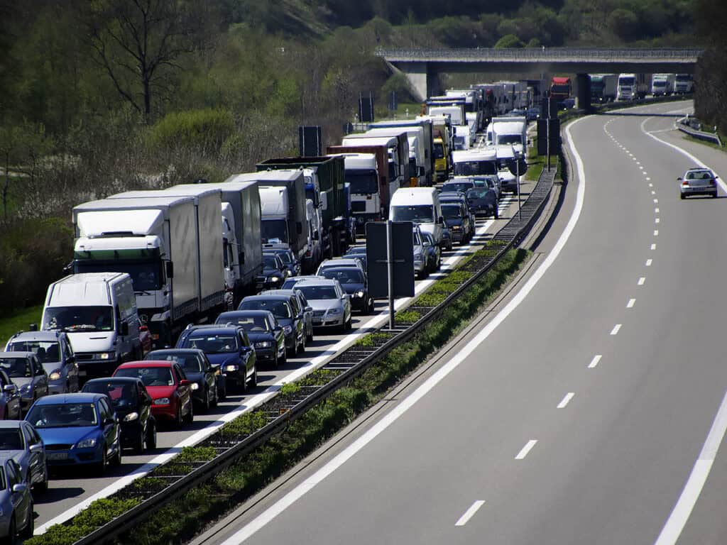 Heavy traffic on highway
